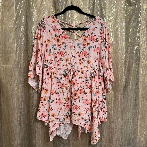 Torrid Light Pink Floral Criss Cross Back Flowy Handkerchief Hem Top 0/Large - Picture 1 of 6